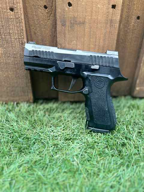 Sig XCompact 