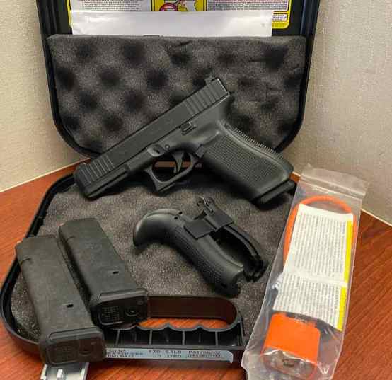 Glock 17 Gen5 Night Sights 9mm 