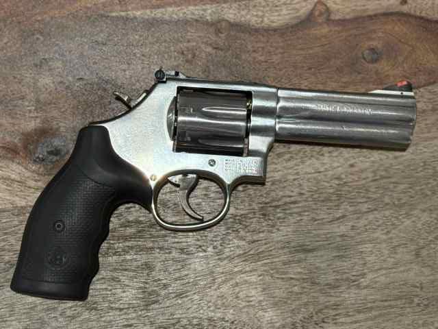 357 Magnum - Smith &amp; Wesson 686-Plus