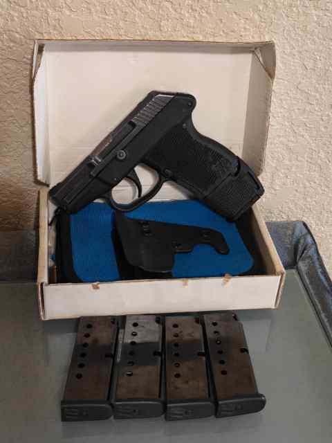 Keltec P32 w/ extras - Great Pocket Carry