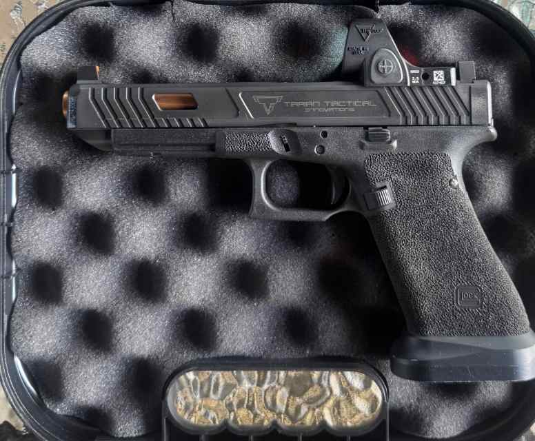TTI G34 Combat Master JW with Trijicon SRO
