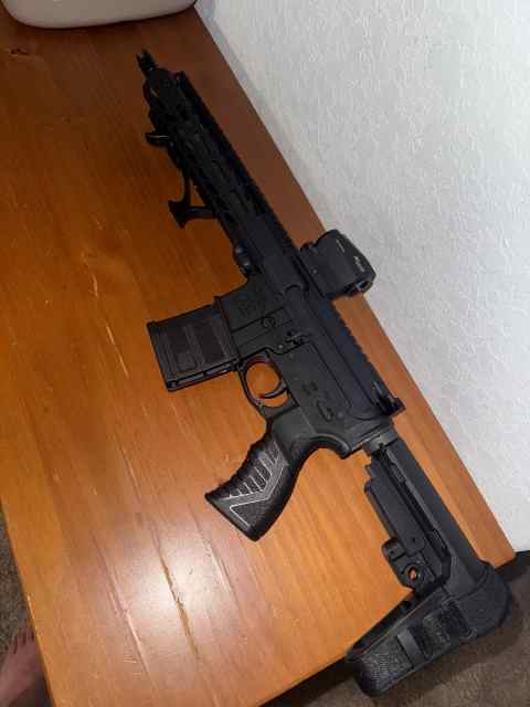 AR pistol (10.5 IN) 