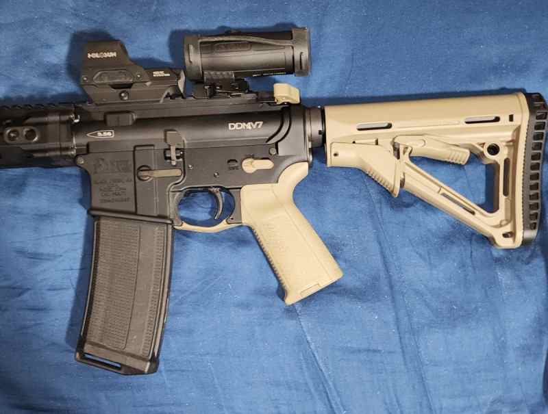 Daniel Defense DDM4 Carbine V7 5.56mm 