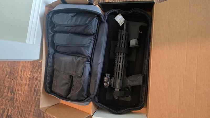 M&amp;P FPC Smith and Wesson 10mm with sig Romeo