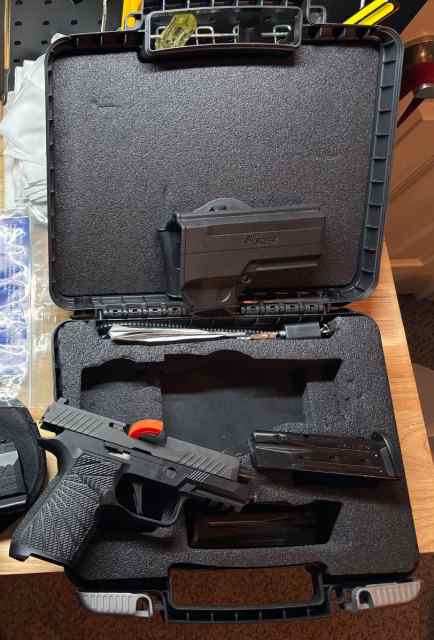 WTS/WTT: P320 Compact w/ Wilson Combat Grip 
