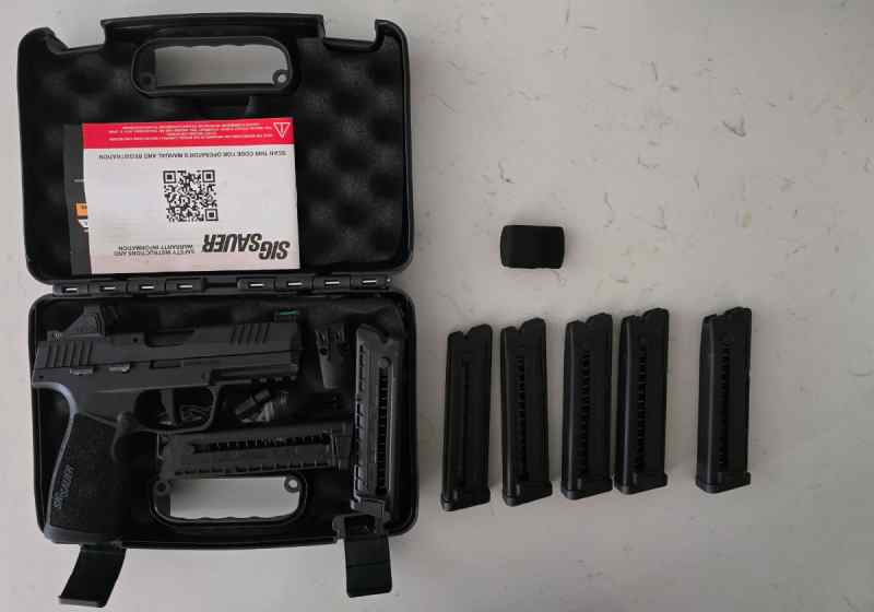 Sig Sauer P322.jpg