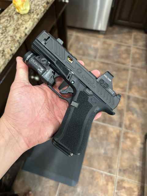 WTS/T LNIB SHADOW CR920XP w/ HOLO 507K TLR SUB