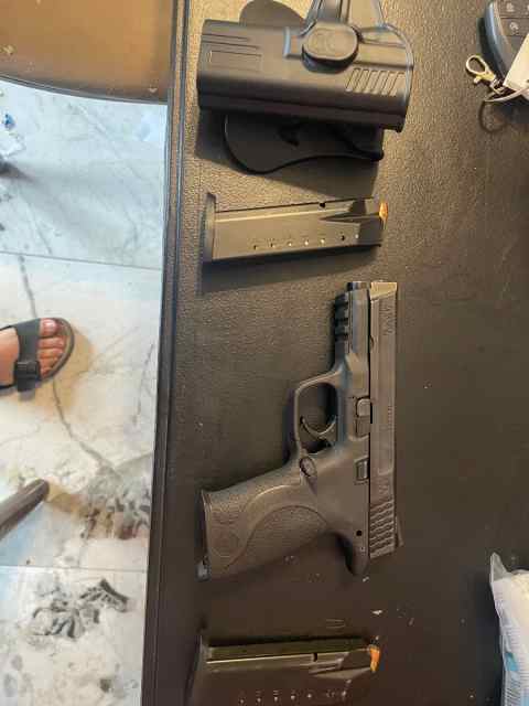 Smith and Wesson MP 40
