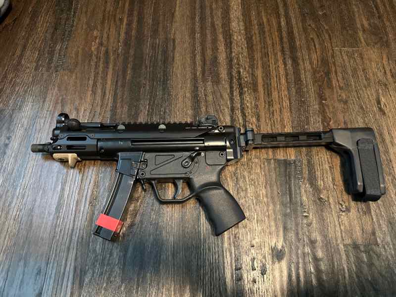 AP5 P with accessories 