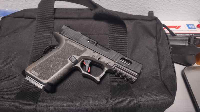 Glock 19 Polymer 80 
